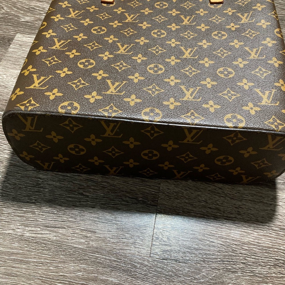 Louis Vuitton Monogram Canvas Tote with Tan Trim and Gold Hardware - Picture 7 of 14